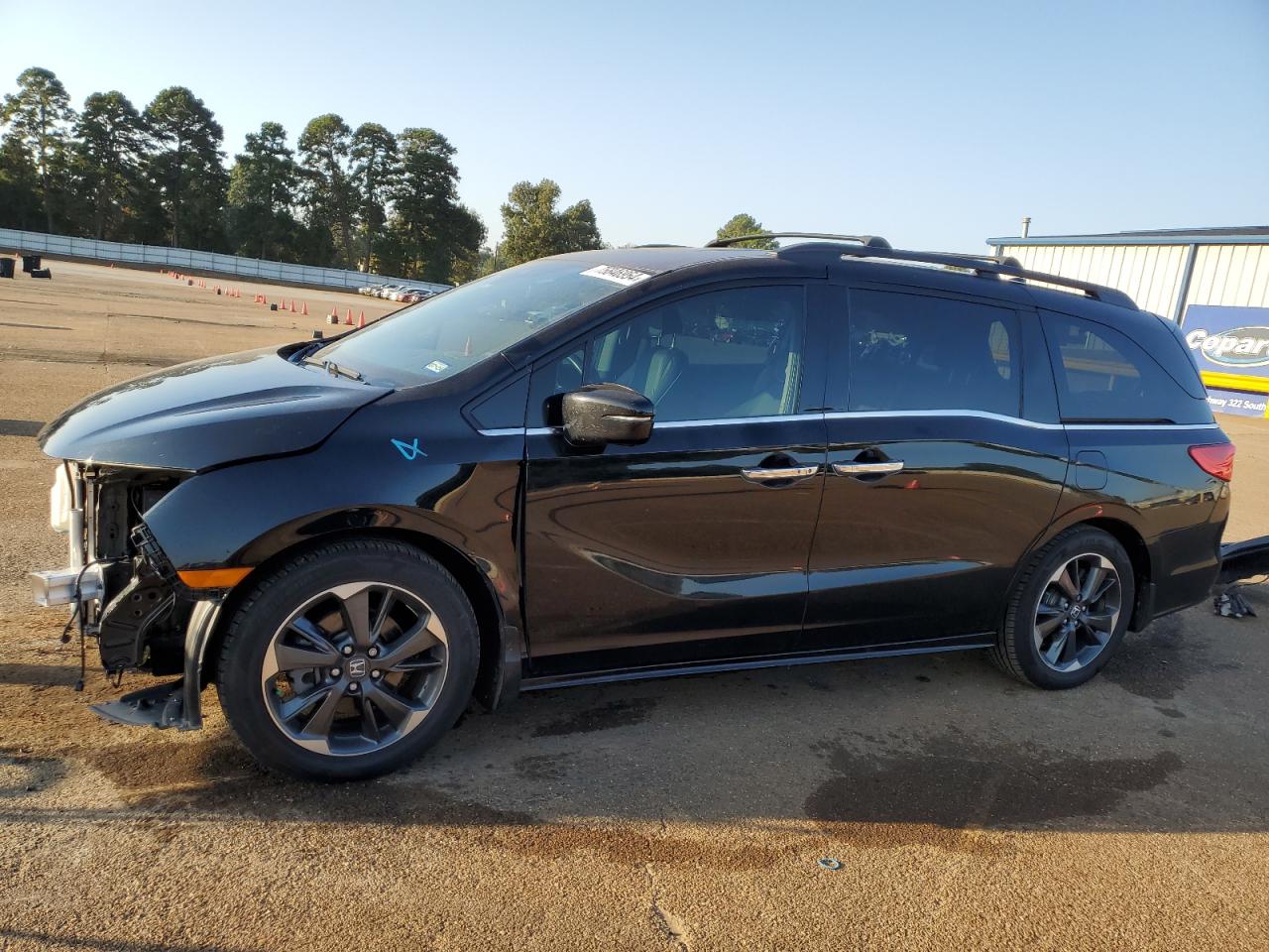 2022 Honda Odyssey - Image 1