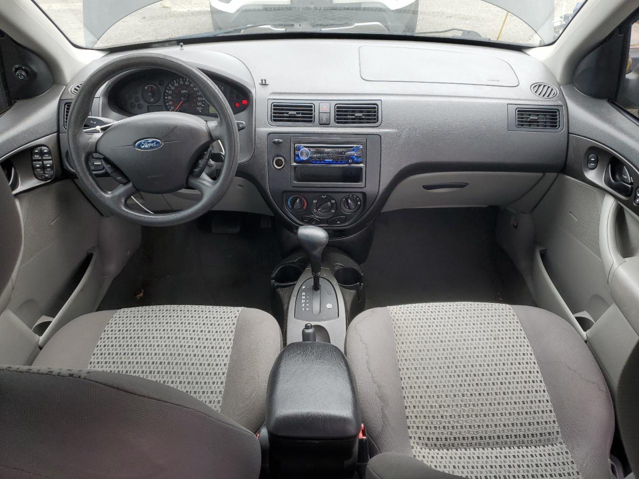 2007 Ford Focus - Image 8