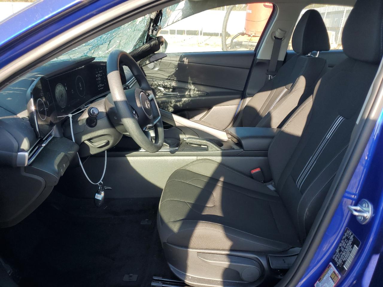 2024 Hyundai Elantra - Image 7