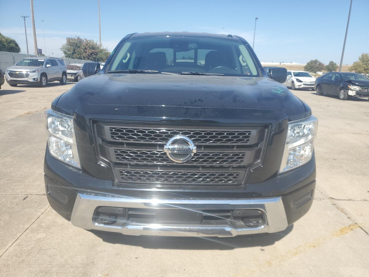 2021 Nissan Titan - Image 5