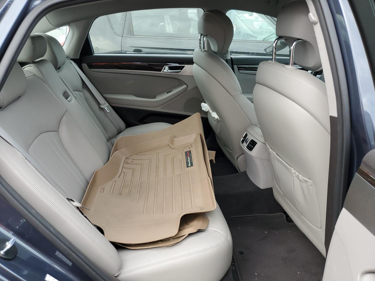 KMHGN4JE6HU199668 2017 Genesis G80 Base