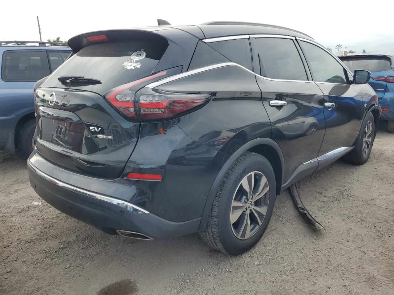 2021 Nissan Murano - Image 3