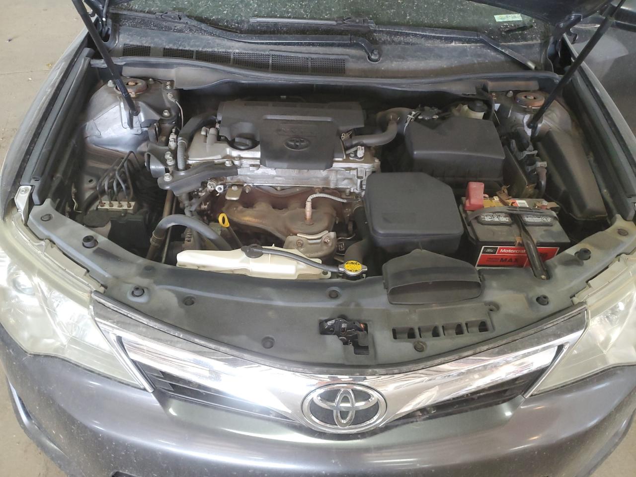 2012 Toyota Camry - Image 11