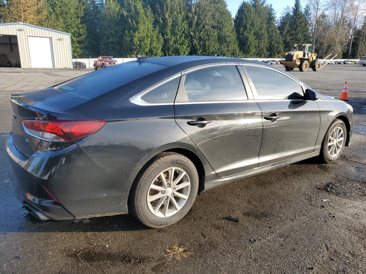 VIN 5NPE24AF2KH792121 2019 HYUNDAI SONATA no.3