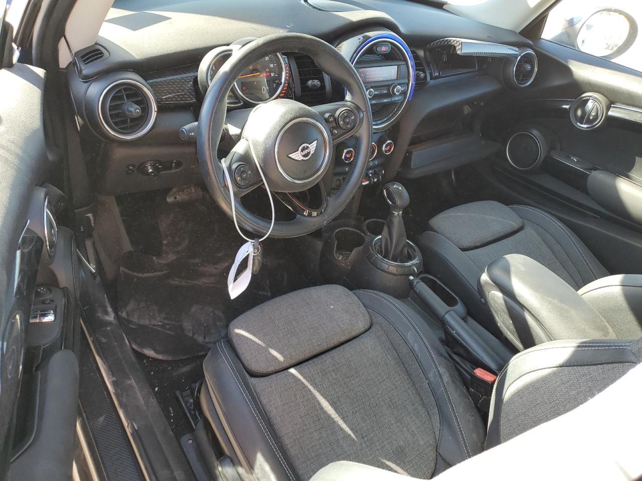 2015 MINI Cooper - Image 8