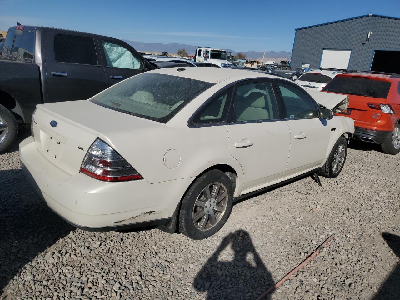 2009 Ford Taurus - Image 3
