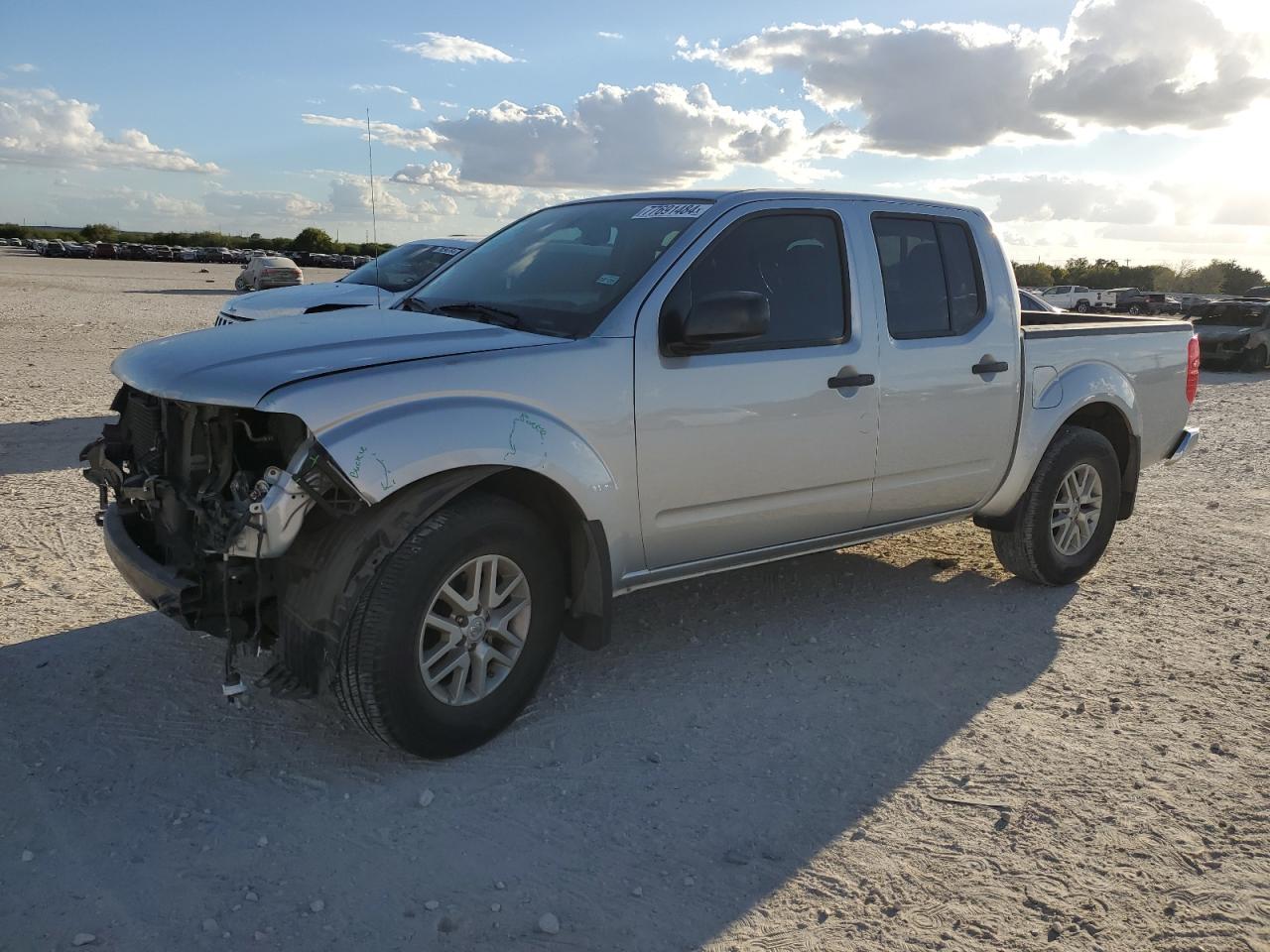 2019 Nissan Navara (Frontier) - Image 1