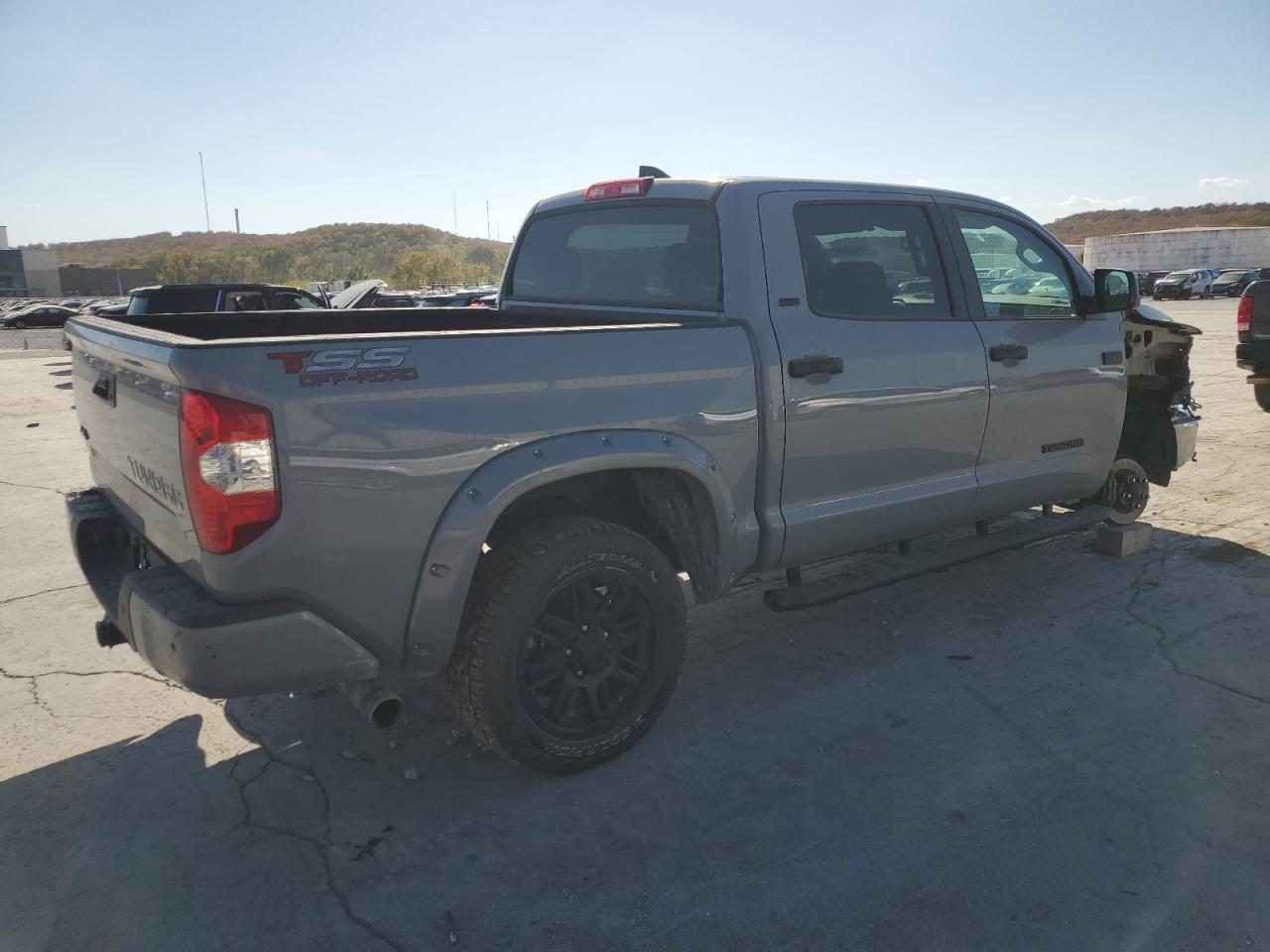 2021 Toyota Tundra - Image 3