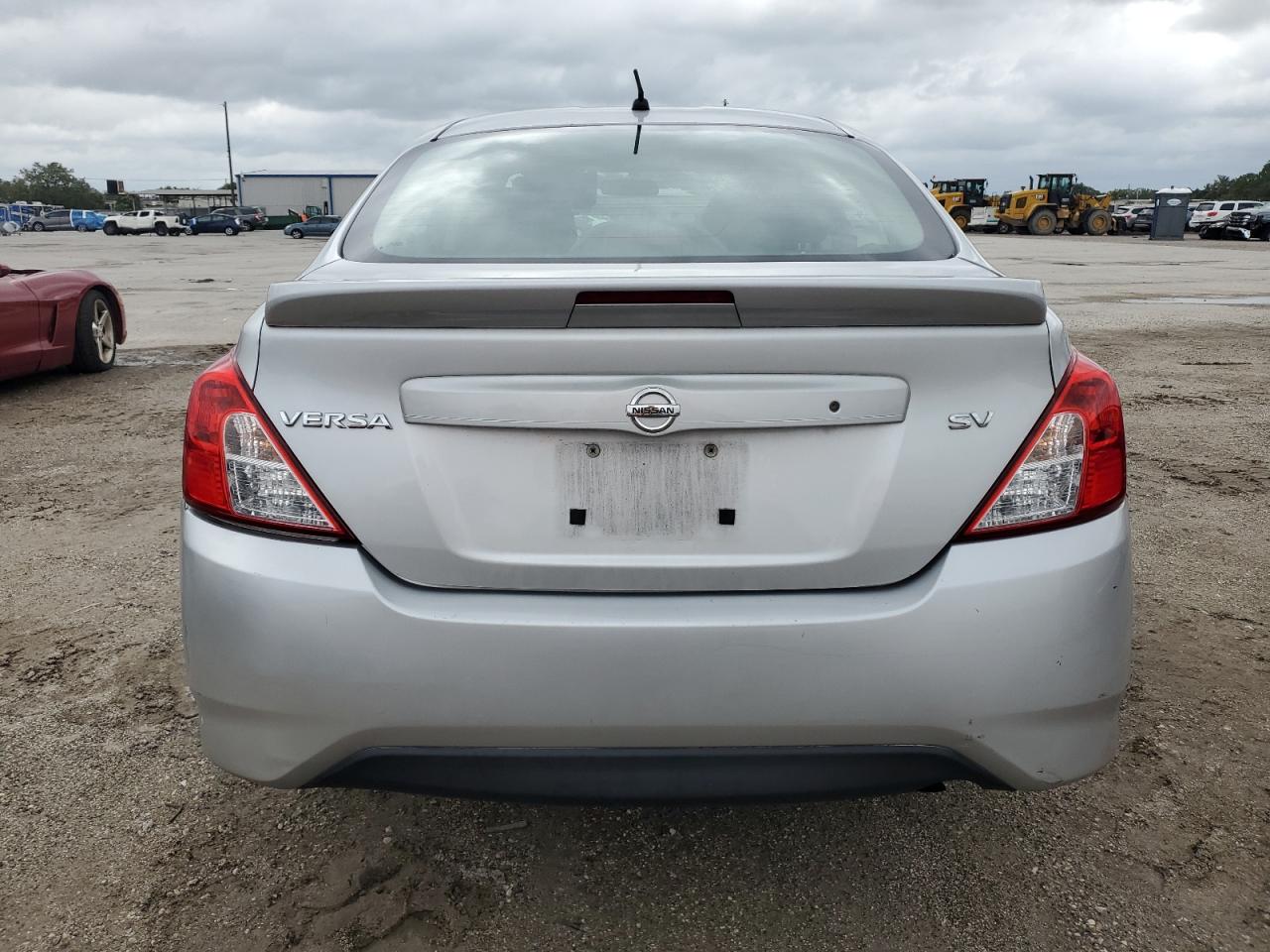 2016 Nissan Versa S VIN: 3N1CN7AP4GL884835 Lot: 75406264