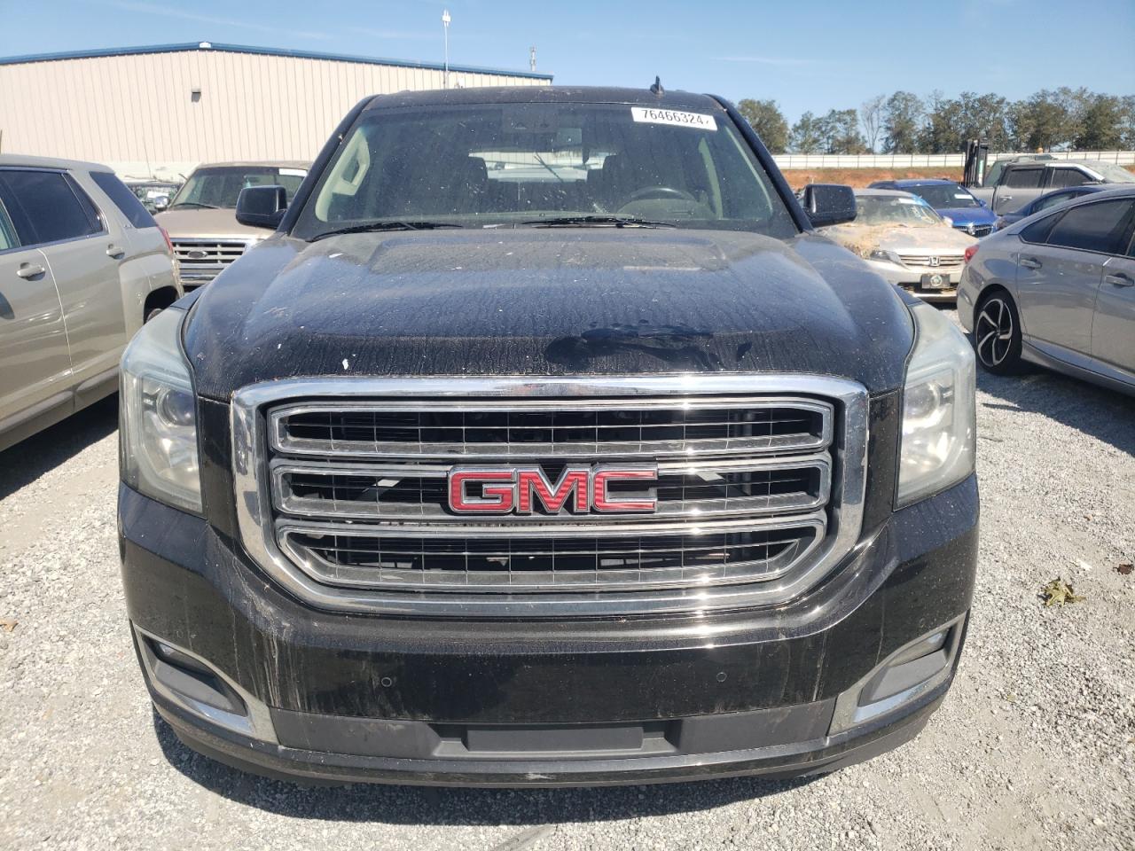 2015 GMC Yukon - Image 5
