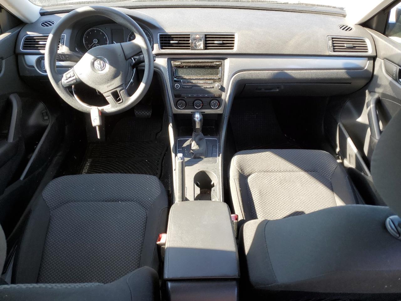 2014 Volkswagen Passat S VIN: 1VWAS7A34EC056834 Lot: 73518834