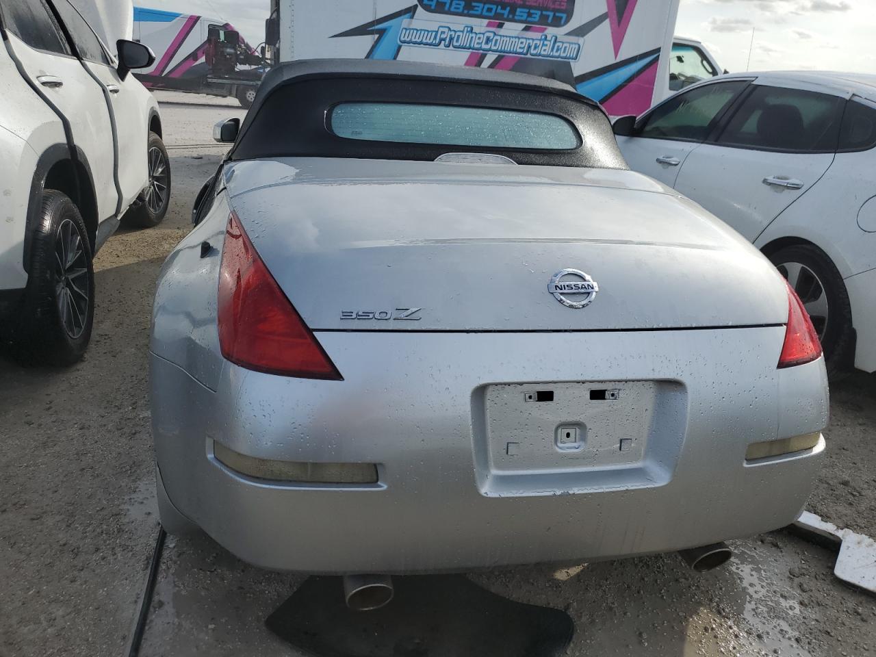 JN1AZ36AX5M751332 2005 Nissan 350Z Roadster