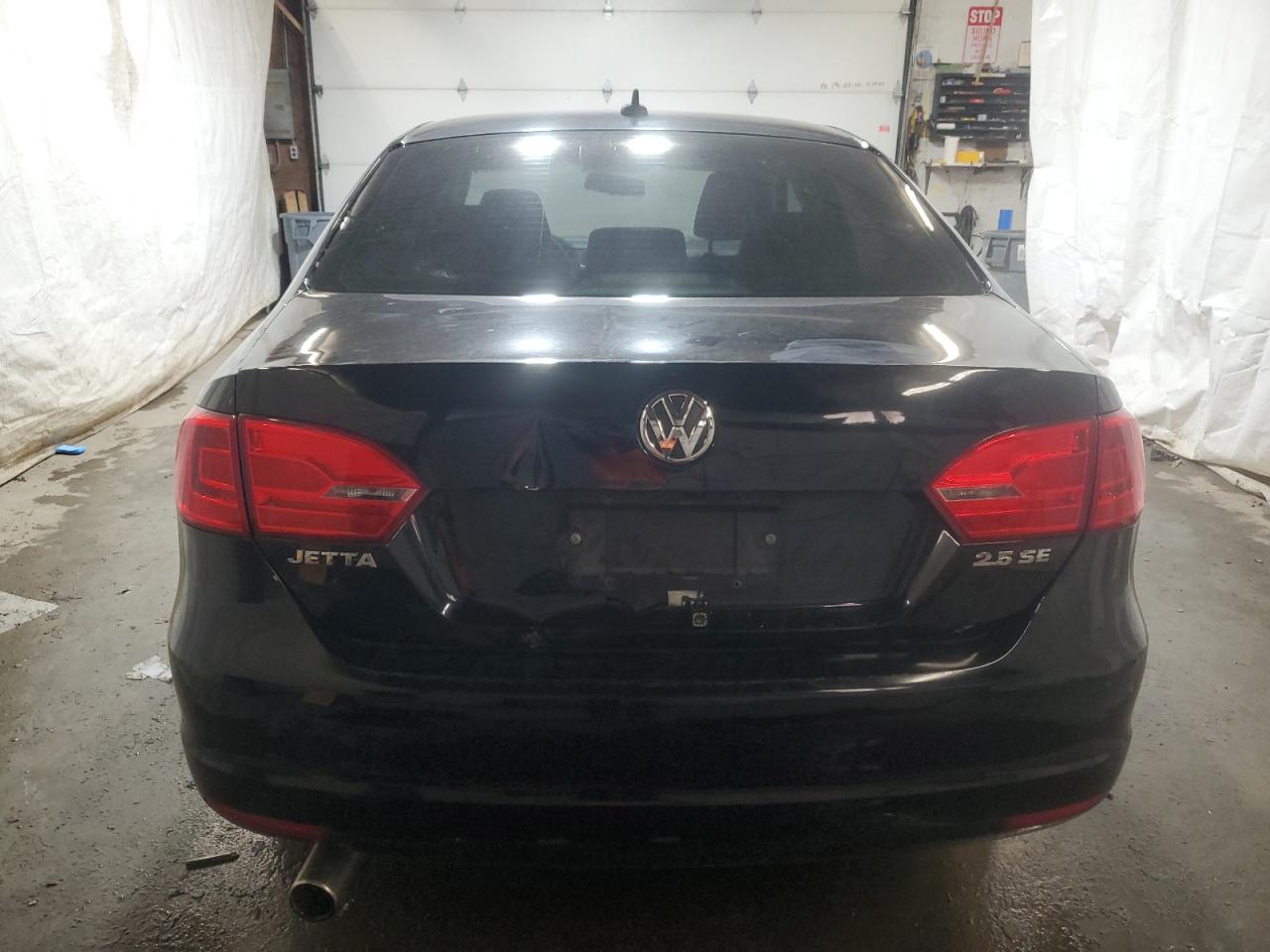 3VWDX7AJ3BM364777 2011 Volkswagen Jetta Se