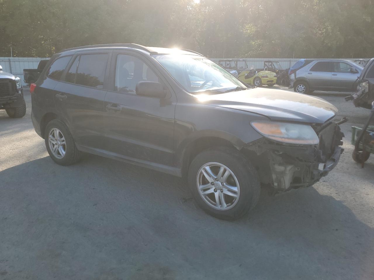 2010 Hyundai Santa Fe - Image 4