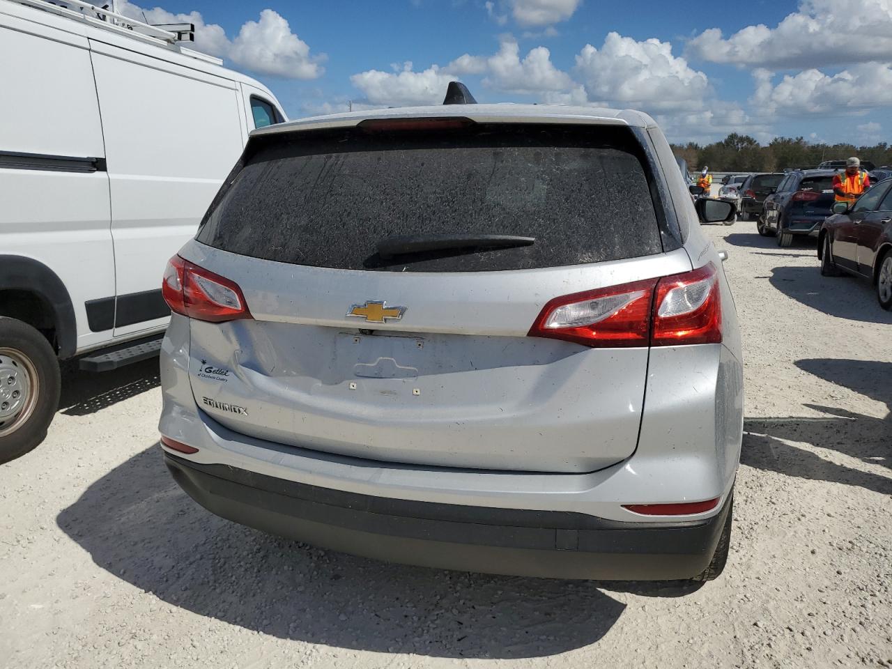 2020 Chevrolet Equinox Ls VIN: 3GNAXHEVXLS727198 Lot: 76298234