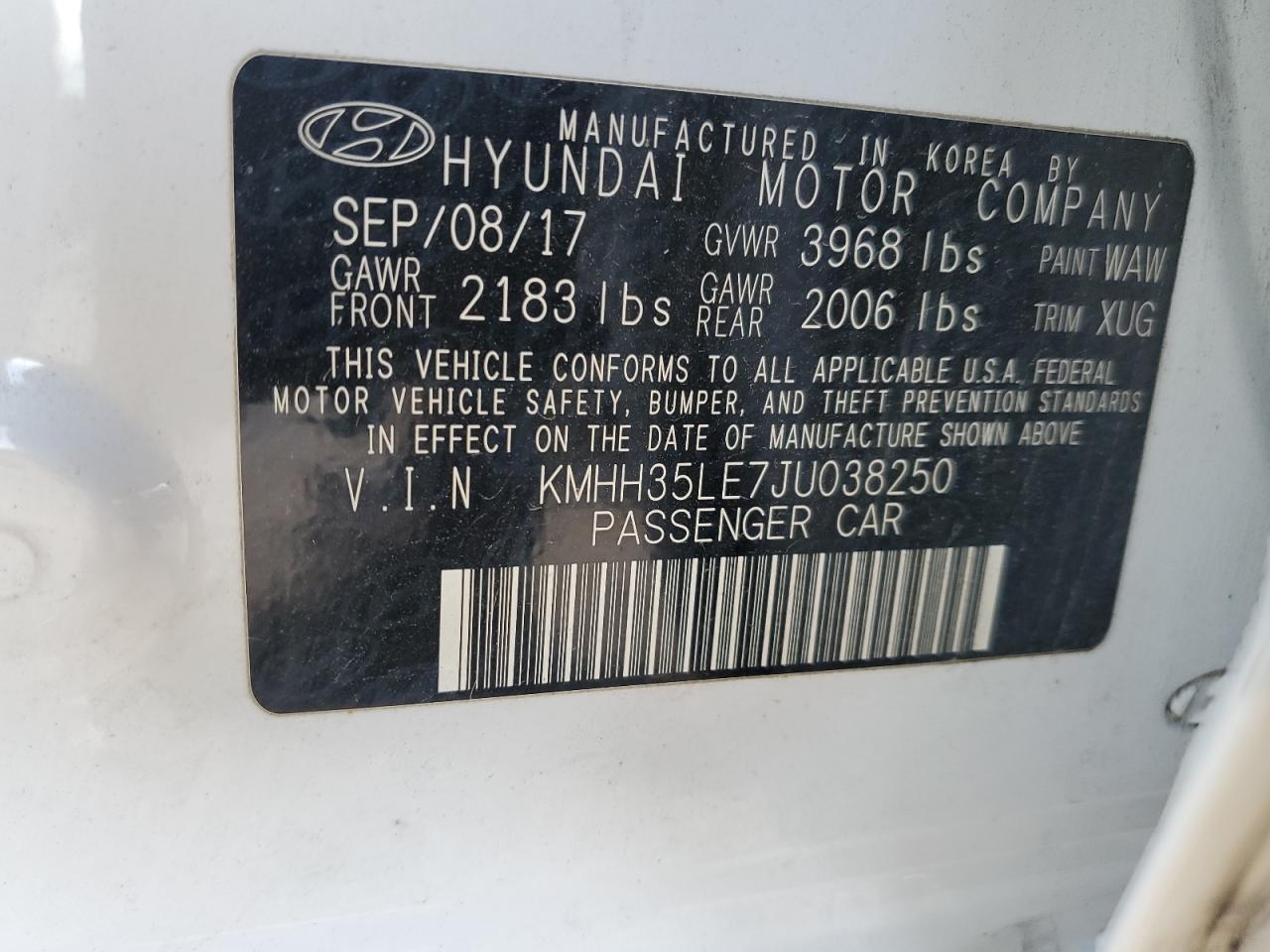 2018 Hyundai Elantra - Image 13