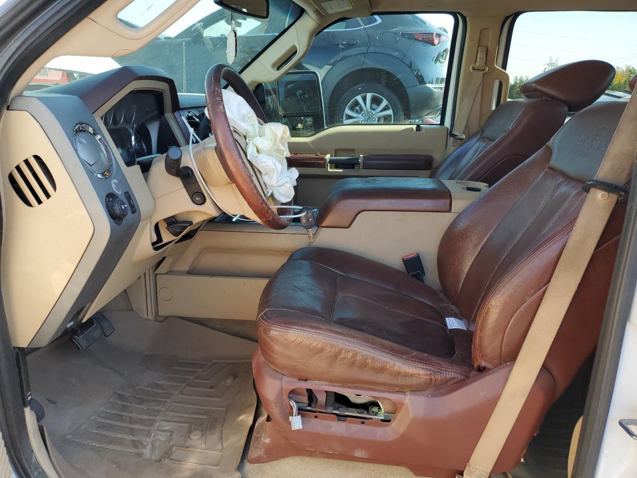 2011 Ford F250 - Image 7