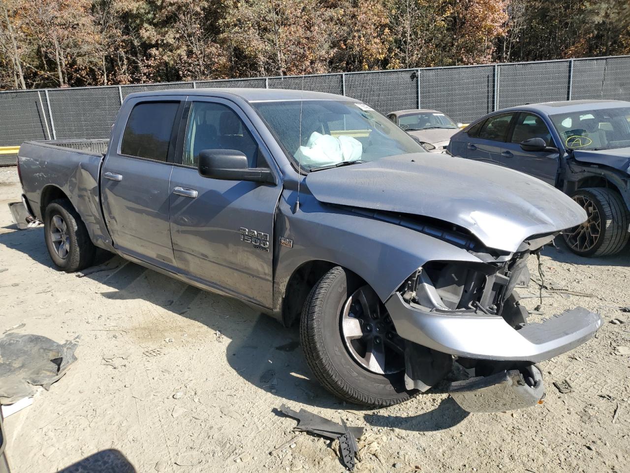 2019 RAM 1500 - Image 4