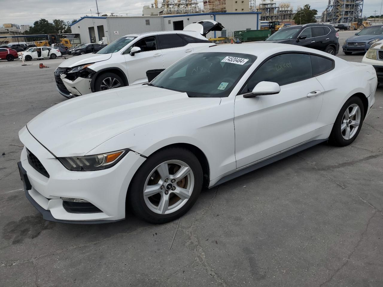 1FA6P8AM4G5215101 2016 FORD MUSTANG - Image 1