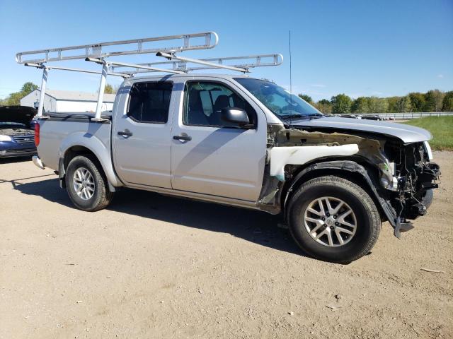  NISSAN FRONTIER 2017 Silver