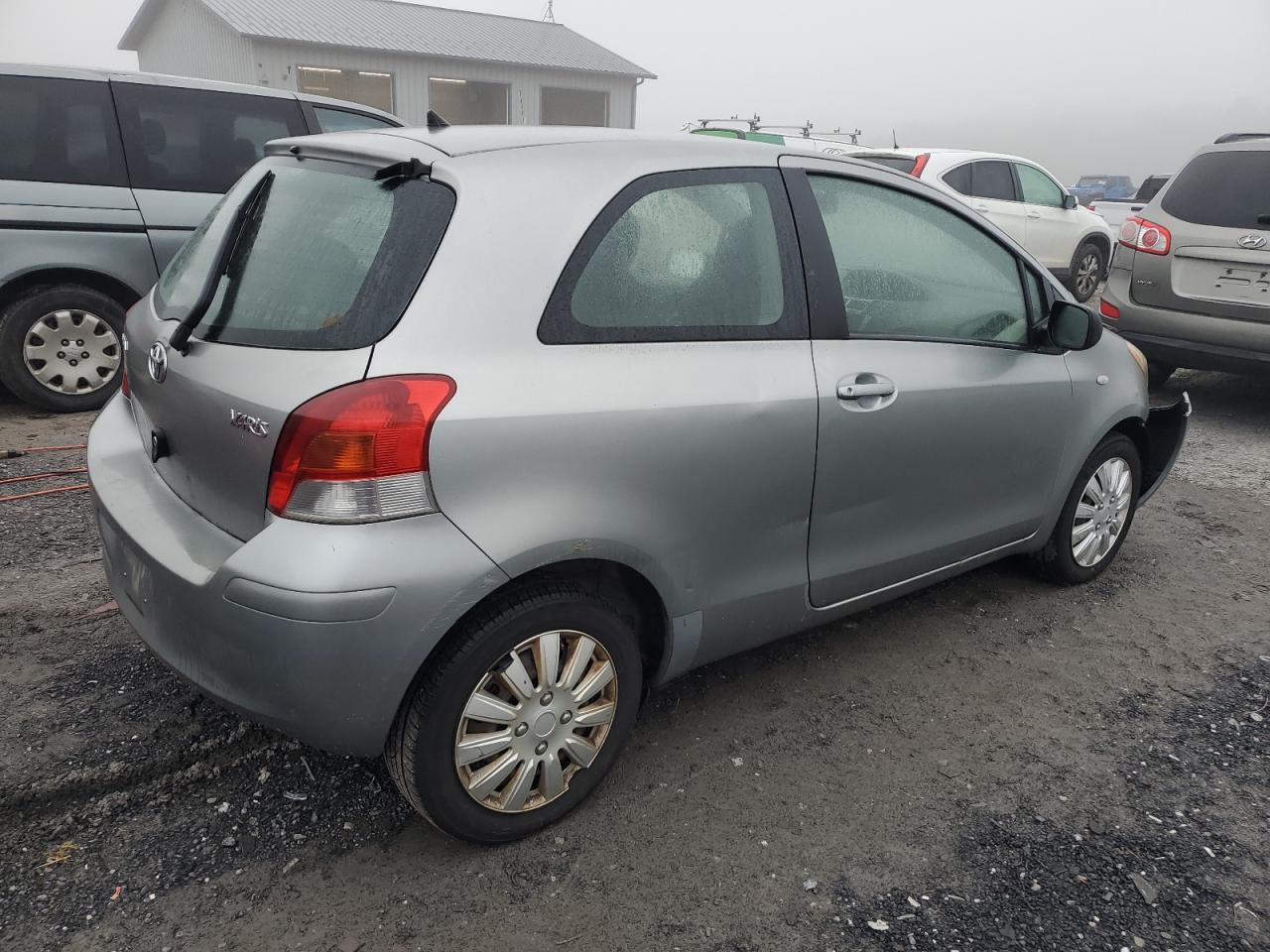 2009 Toyota Yaris - Image 3