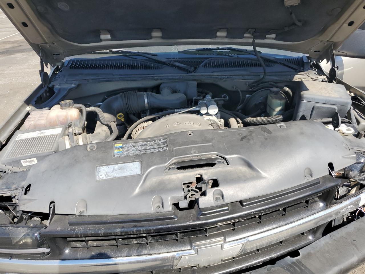2002 Chevrolet Silverado - Image 11