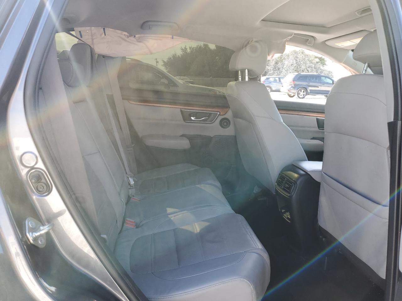 2017 Honda CR-V - Image 11