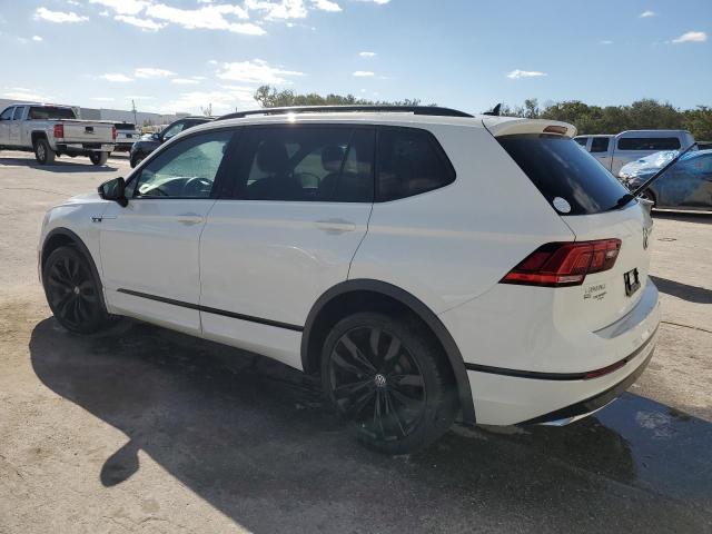 3VV3B7AX1LM124177 Volkswagen Tiguan SE 2