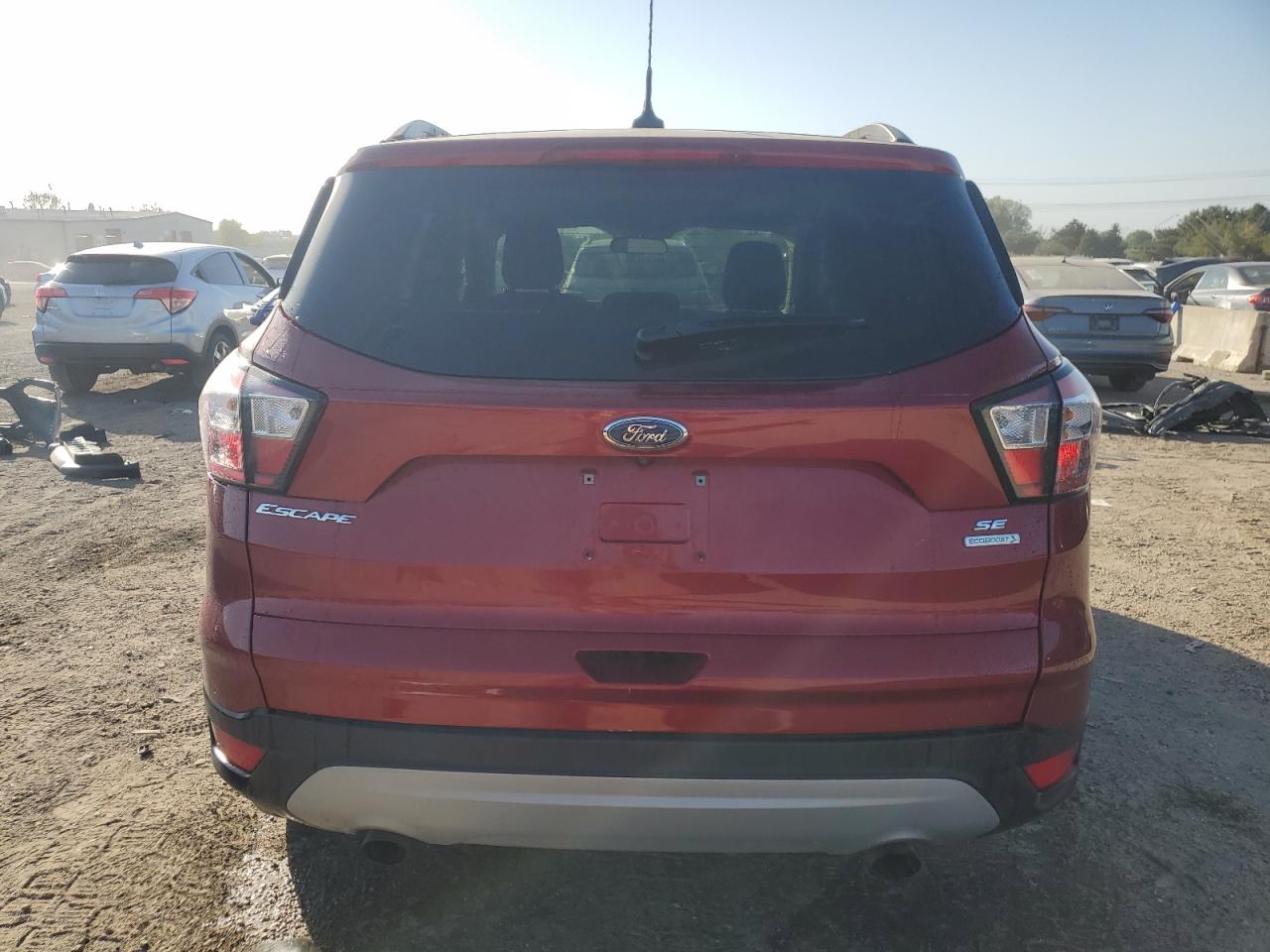 1FMCU0GD9JUD41977 2018 Ford Escape Se