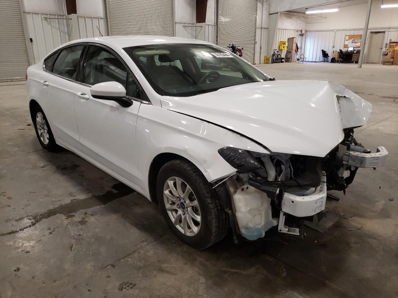 VIN 3FA6P0G7XJR240768 2018 FORD FUSION no.4