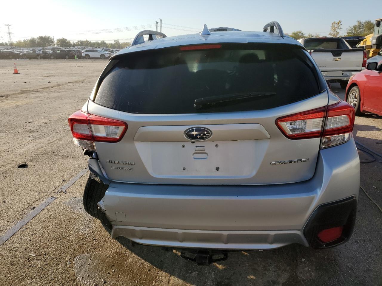 2018 Subaru Crosstrek Premium VIN: JF2GTABC6JH318518 Lot: 75765294