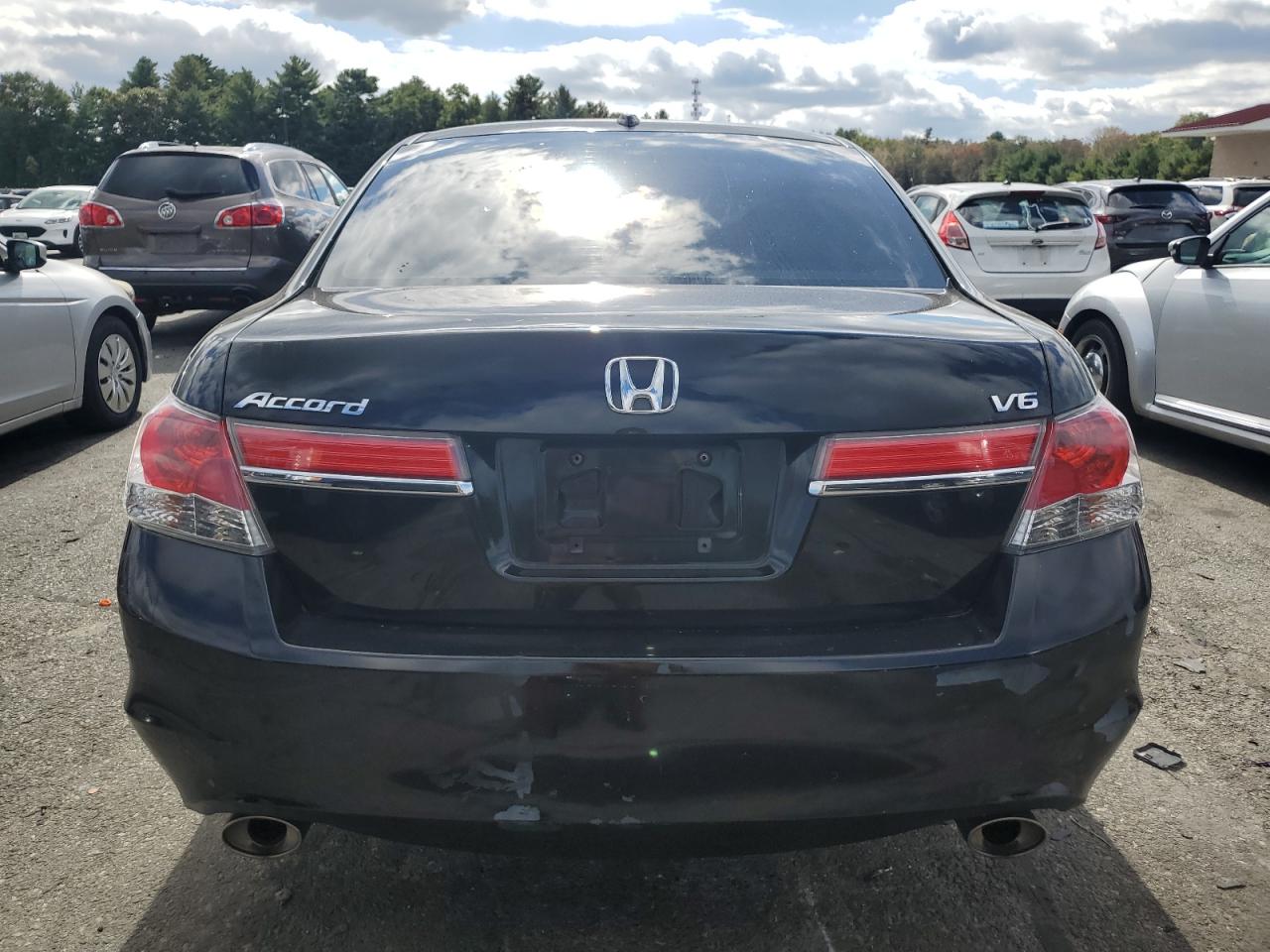 1HGCP3F8XBA002599 2011 Honda Accord Exl