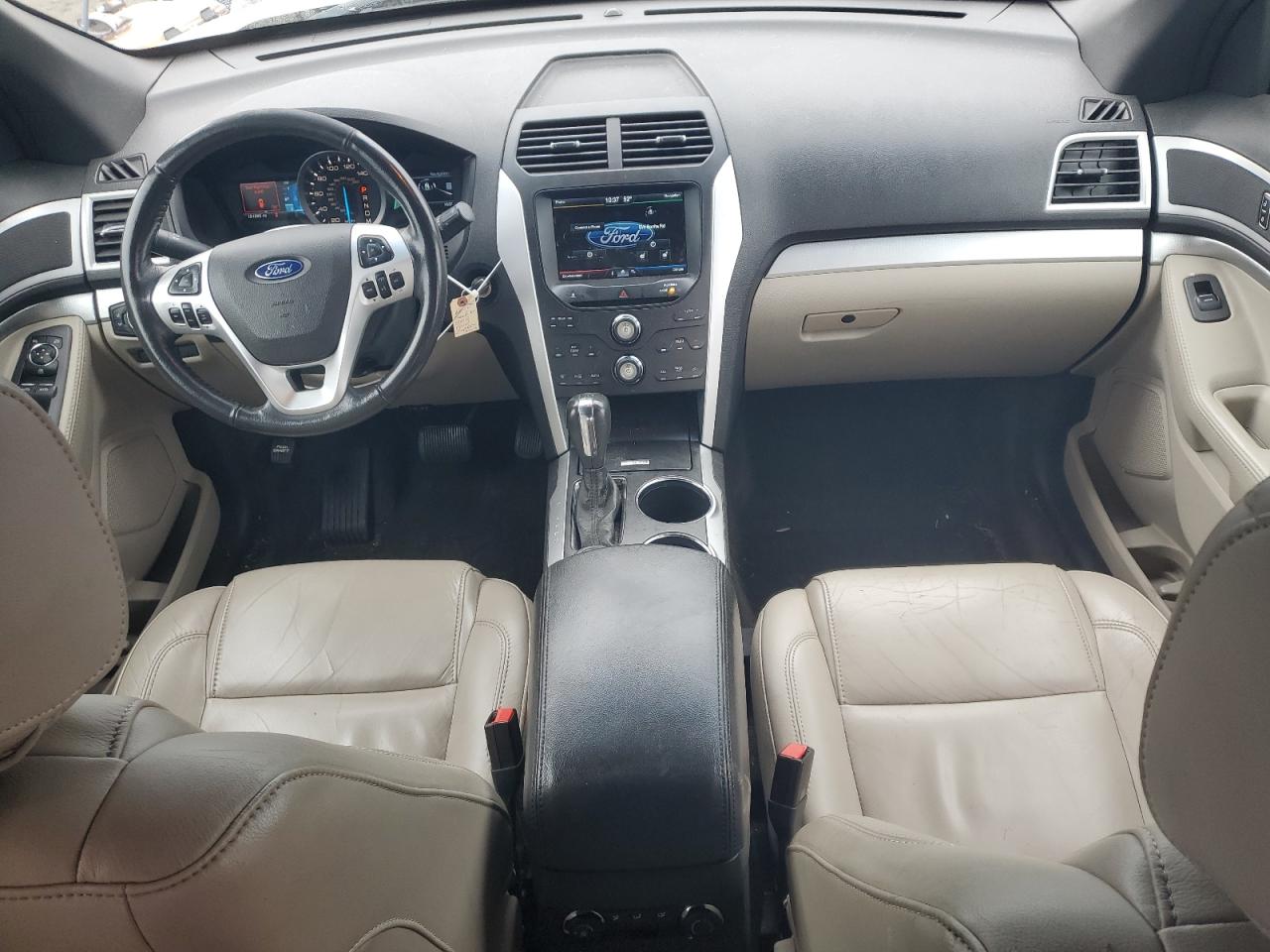 2012 Ford Explorer - Image 8
