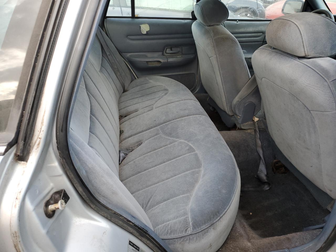 1997 Ford Crown Victoria VIN: 2FALP73W2VX230784 Lot: 76339234