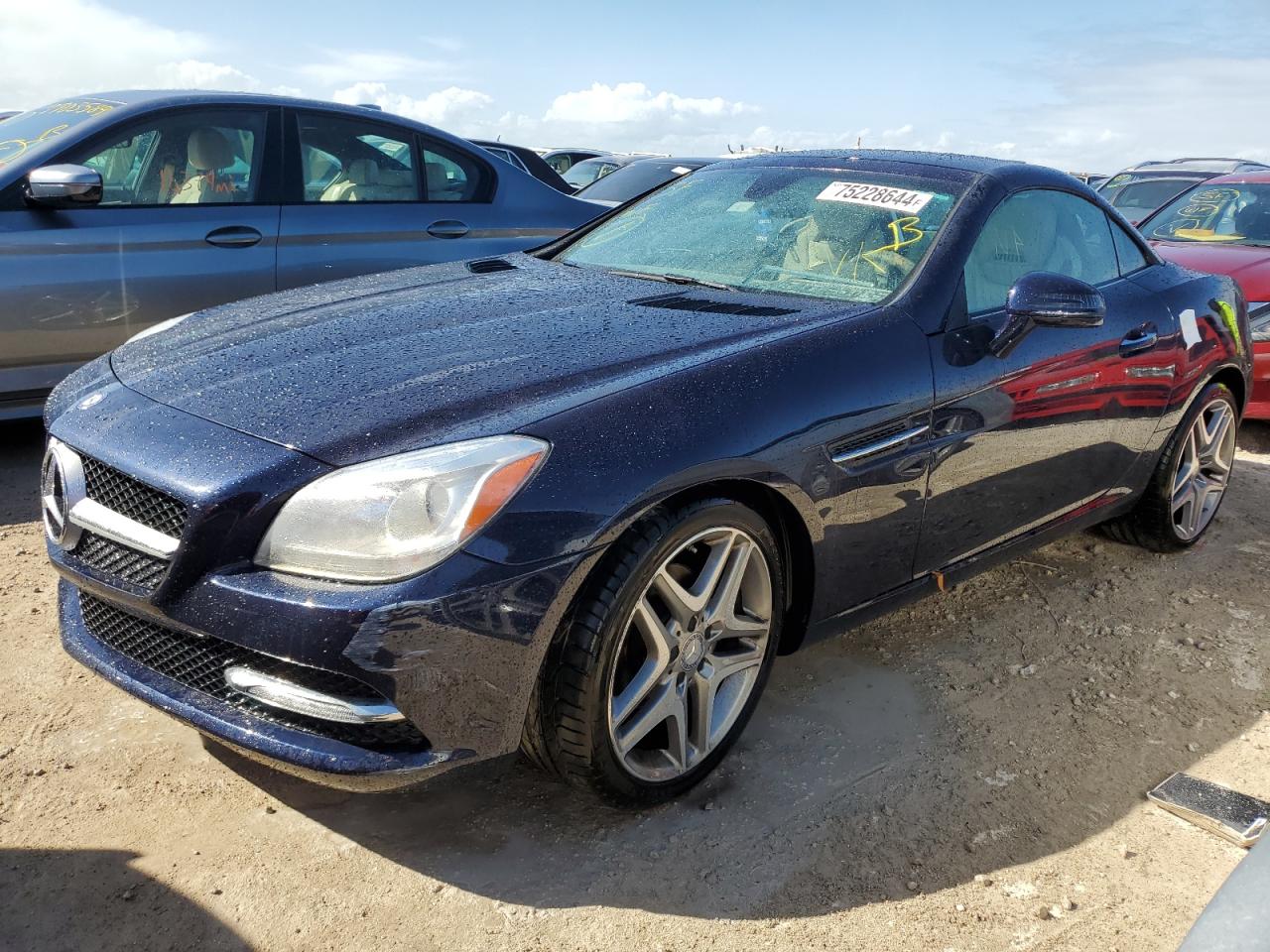 2015 MERCEDES-BENZ SLK-CLASS