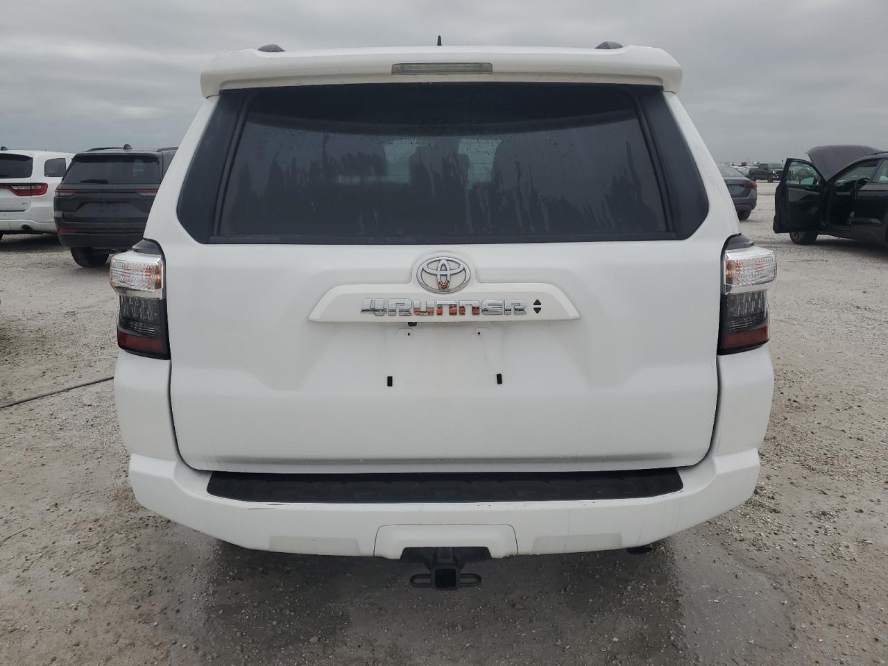 2024 Toyota 4Runner Sr5 VIN: JTEEU5JR2R5309632 Lot: 75135394