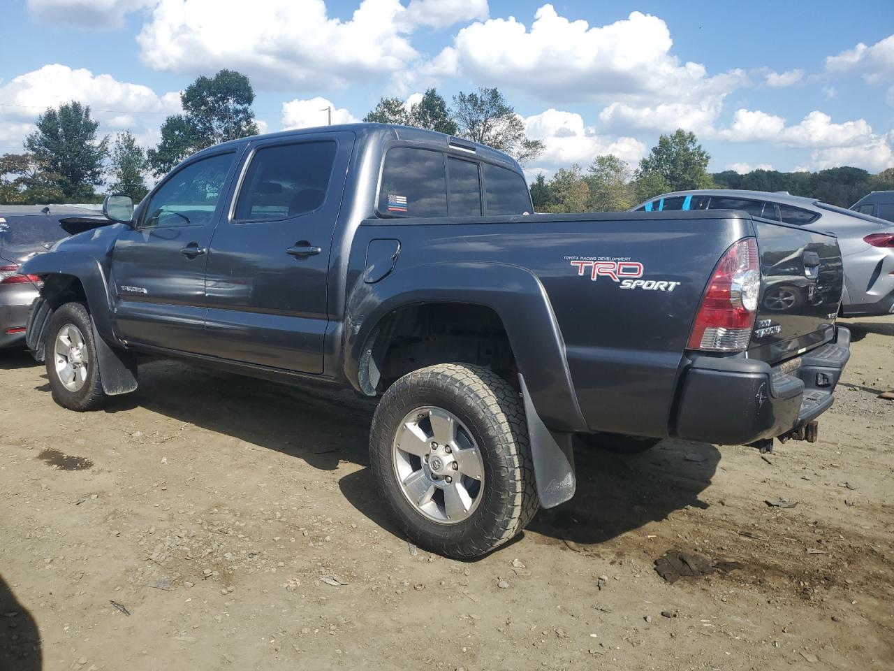 2010 Toyota Tacoma - Image 2