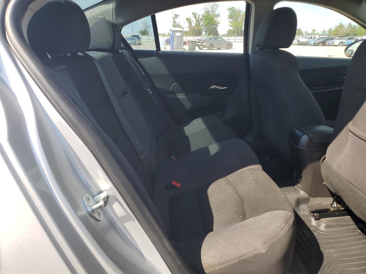 2015 Chevrolet Cruze - Image 10