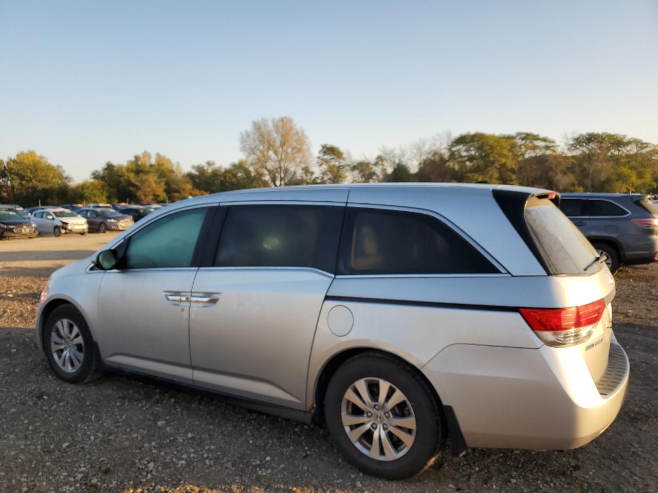 2014 Honda Odyssey - Image 2