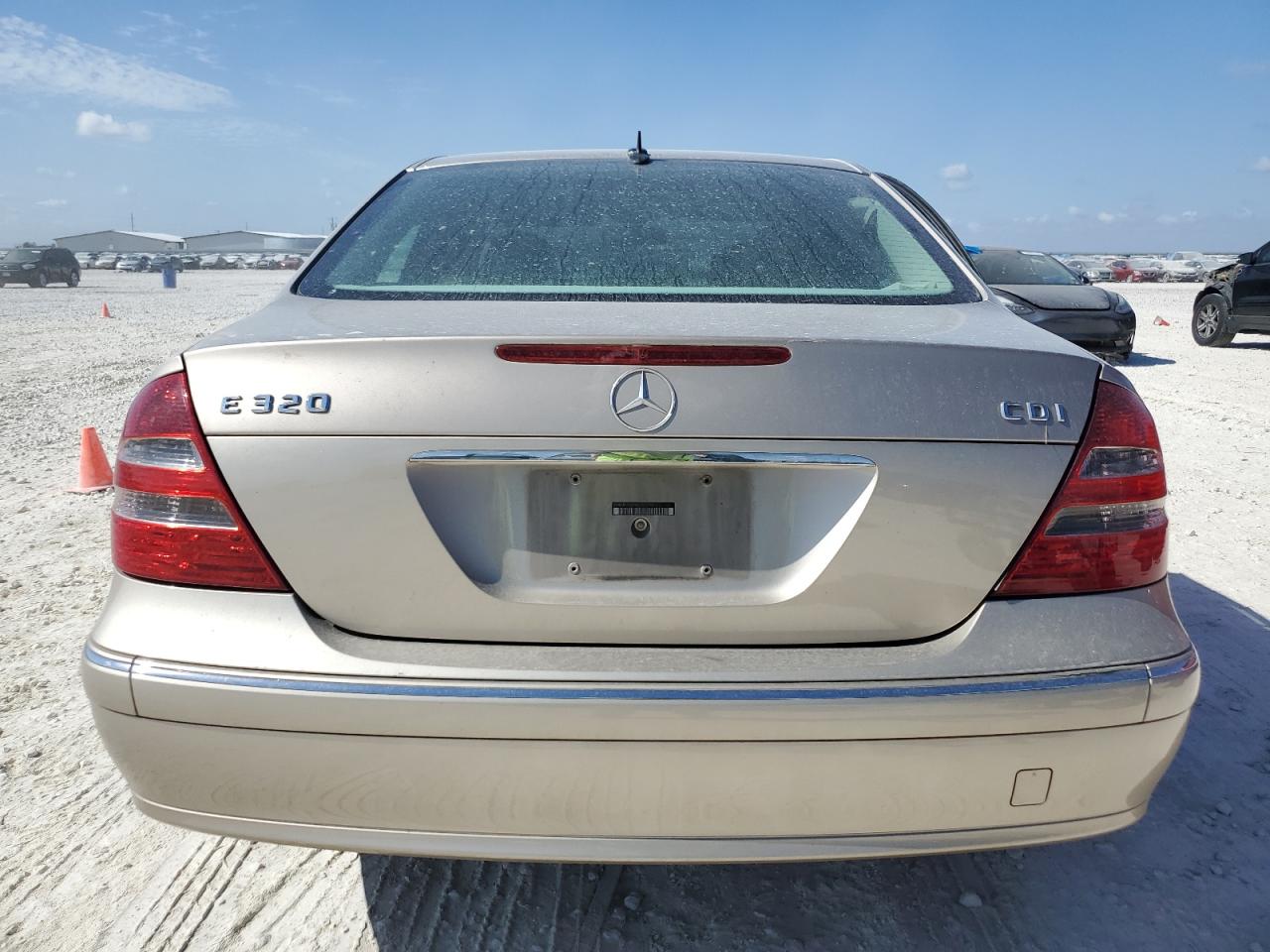 WDBUF26J25A757798 2005 Mercedes-Benz E 320 Cdi