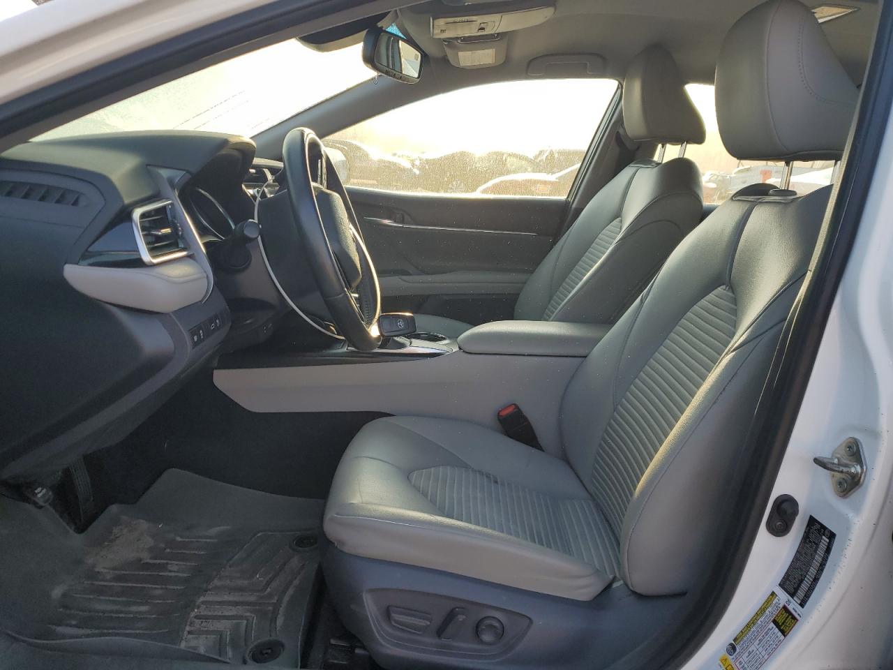 2018 Toyota Camry - Image 7