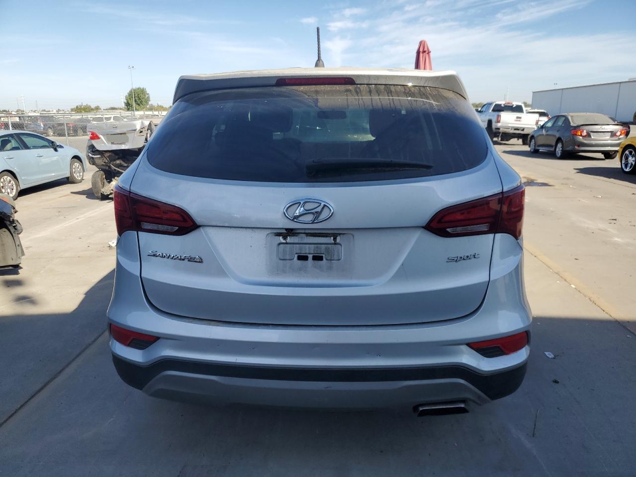 2018 Hyundai Santa Fe Sport VIN: 5XYZT3LB0JG510812 Lot: 75680904