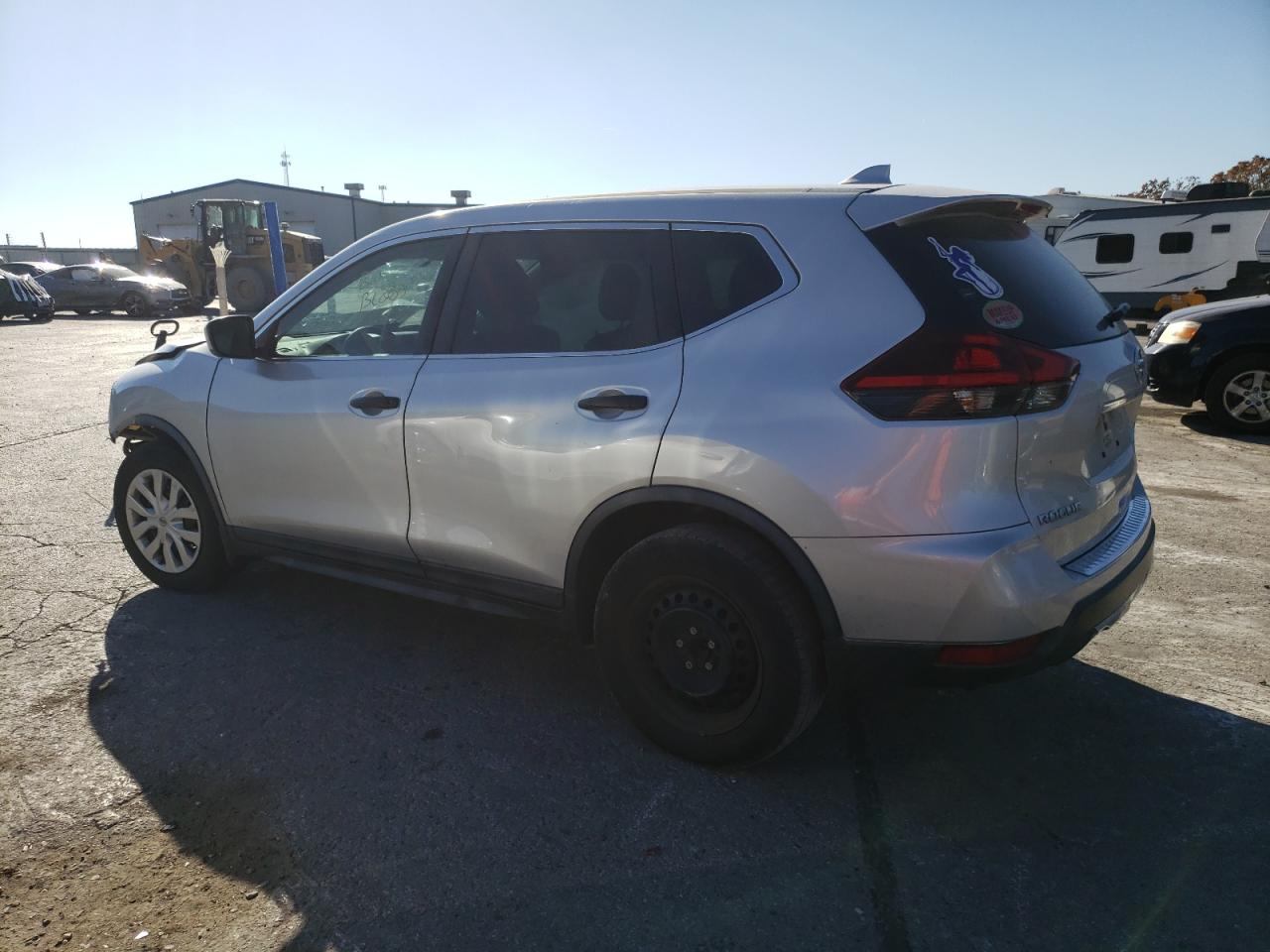 2018 Nissan Rogue S VIN: KNMAT2MT1JP544379 Lot: 77445474