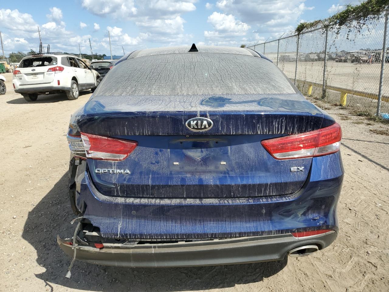 2017 Kia Optima Ex VIN: 5XXGU4L33HG136911 Lot: 77878224