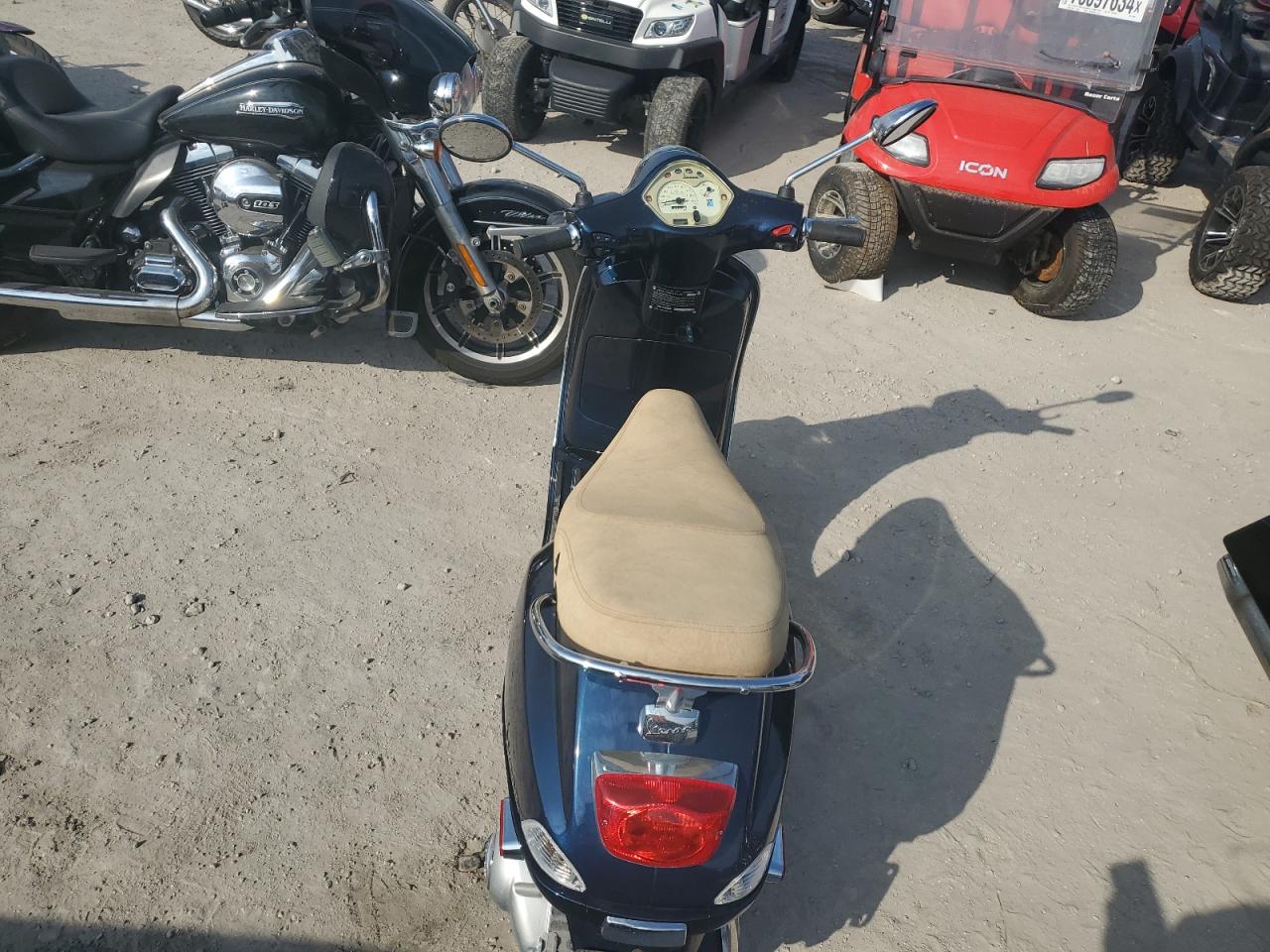 2012 Vespa Lx 150Ie VIN: ZAPM688FXC5002268 Lot: 76695004