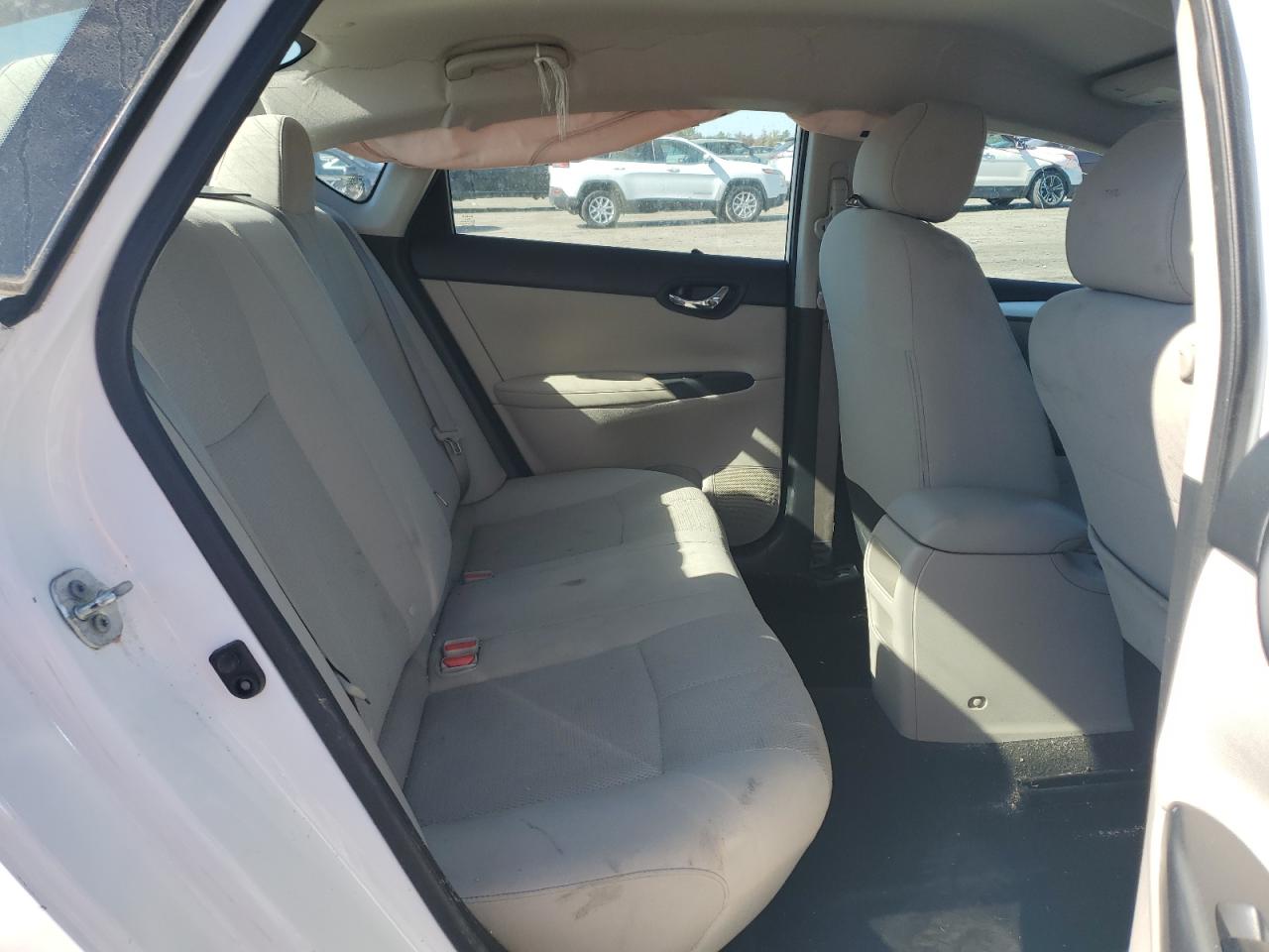 2017 Nissan Sentra - Image 10