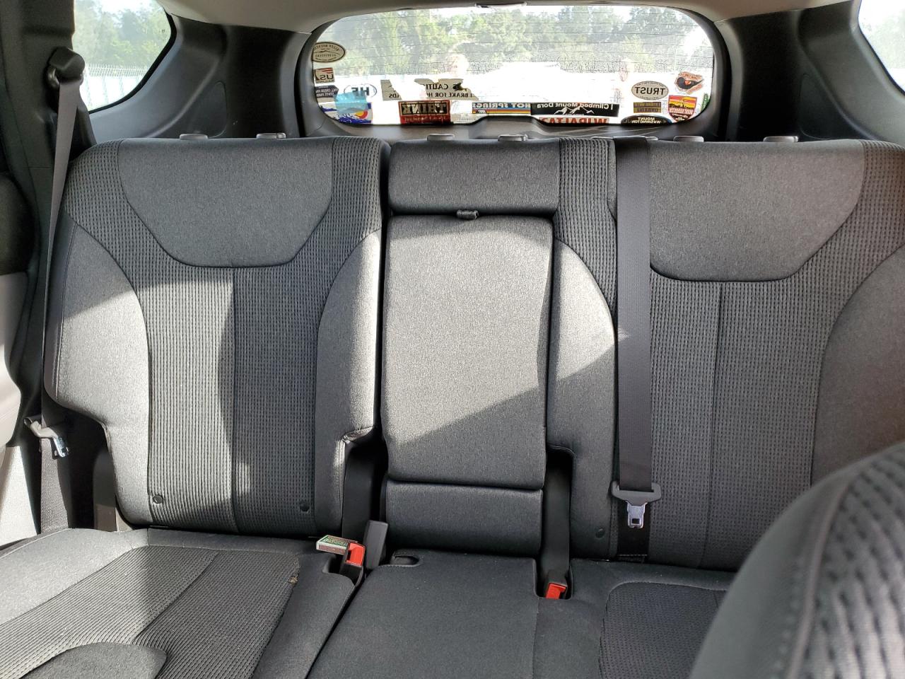 2020 Hyundai Santa Fe - Image 10