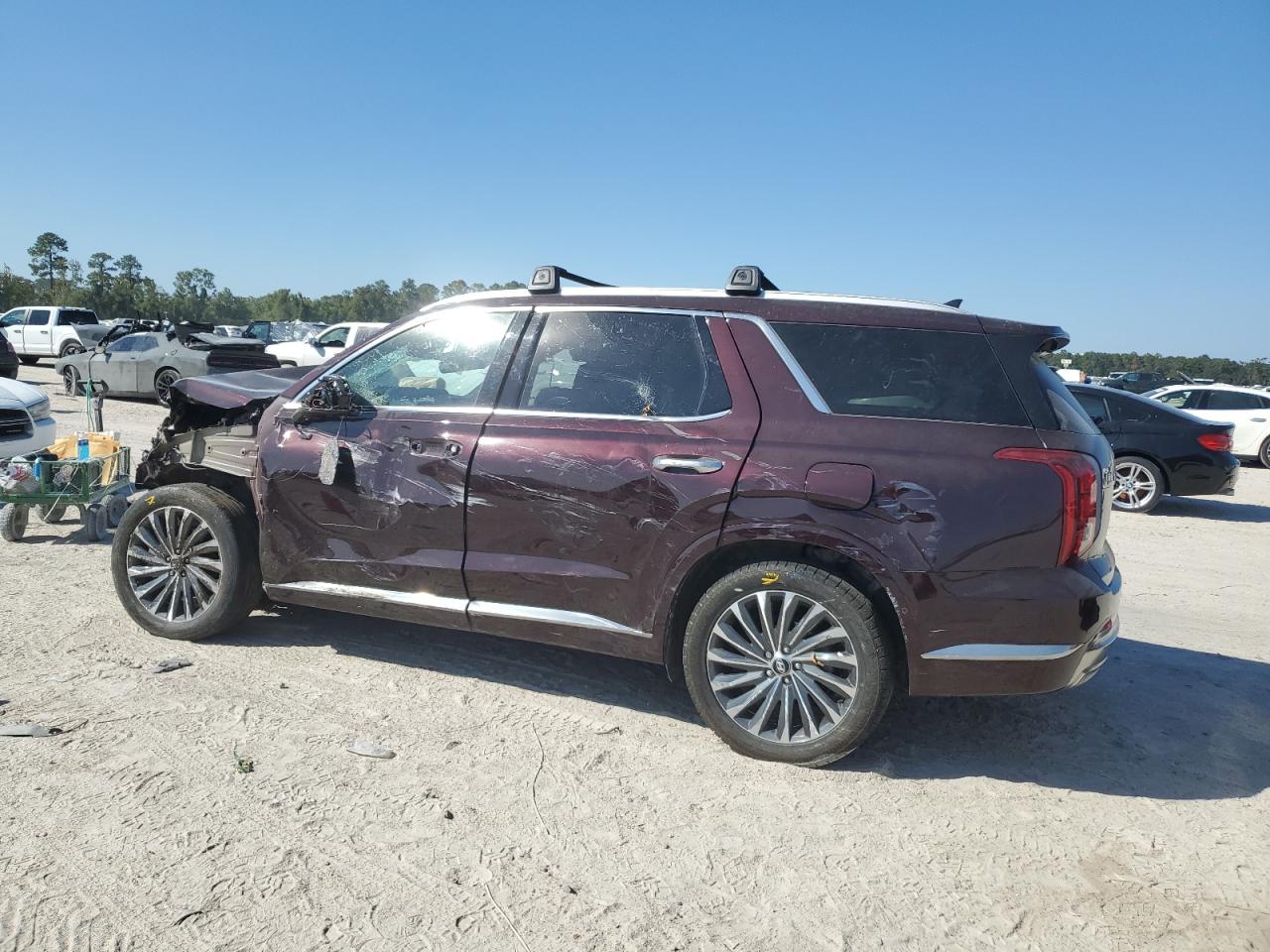 2023 Hyundai Palisade - Image 2