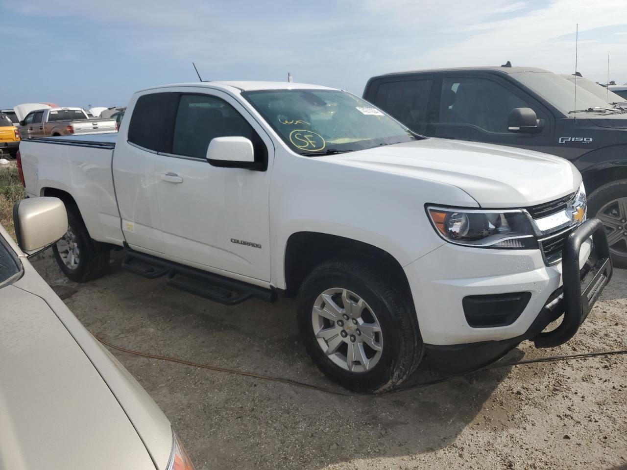 2017 Chevrolet Colorado - Image 4