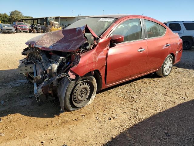  NISSAN VERSA 2019 Червоний